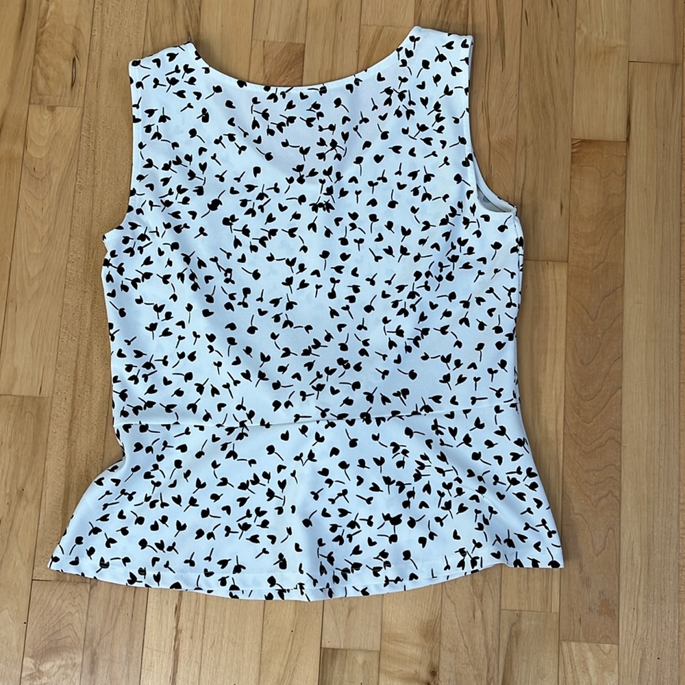 Talbots Size M sleeveless top - Picture 2 of 5